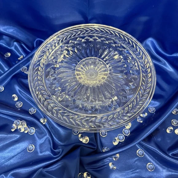 Shannon crystal round footed cake stand - Picture 2 of 10